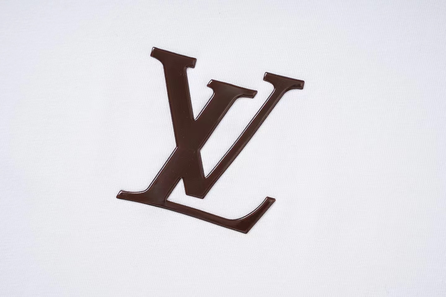 LV シンプルロゴ メンズ Tシャツ【 50％割引+送料無料】