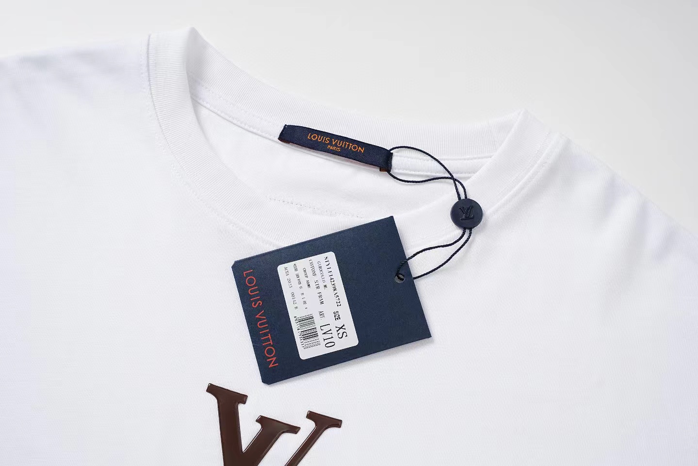 LV シンプルロゴ メンズ Tシャツ【 50％割引+送料無料】