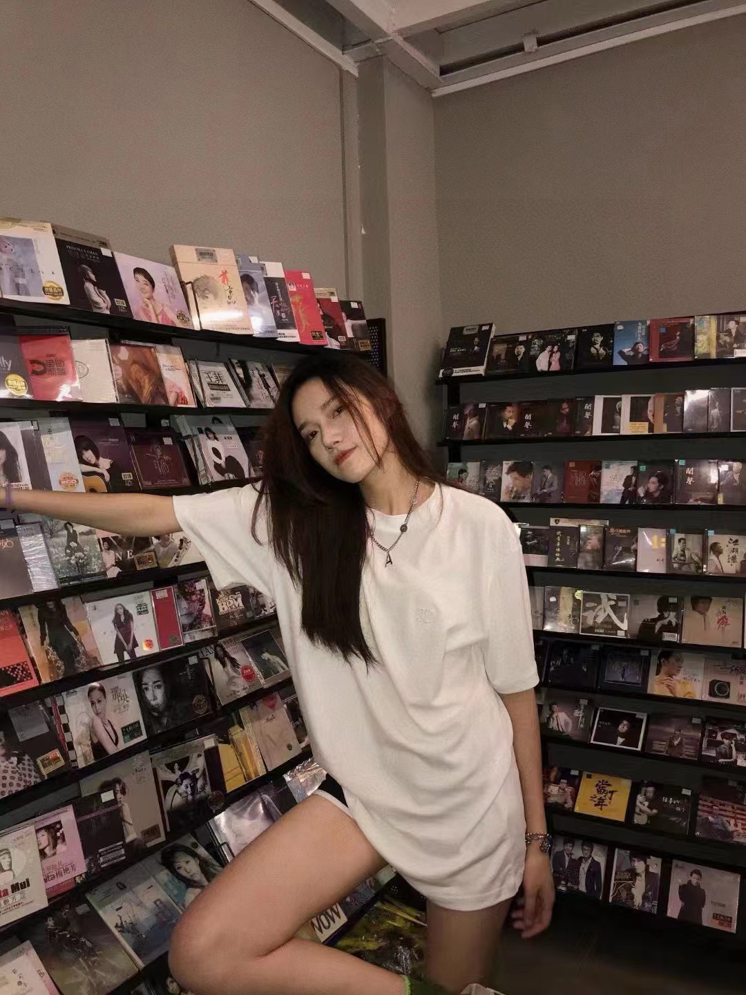 CHANE1 男女兼用 ダブルCロゴ シンプルTシャツ【 50％割引+送料無料】