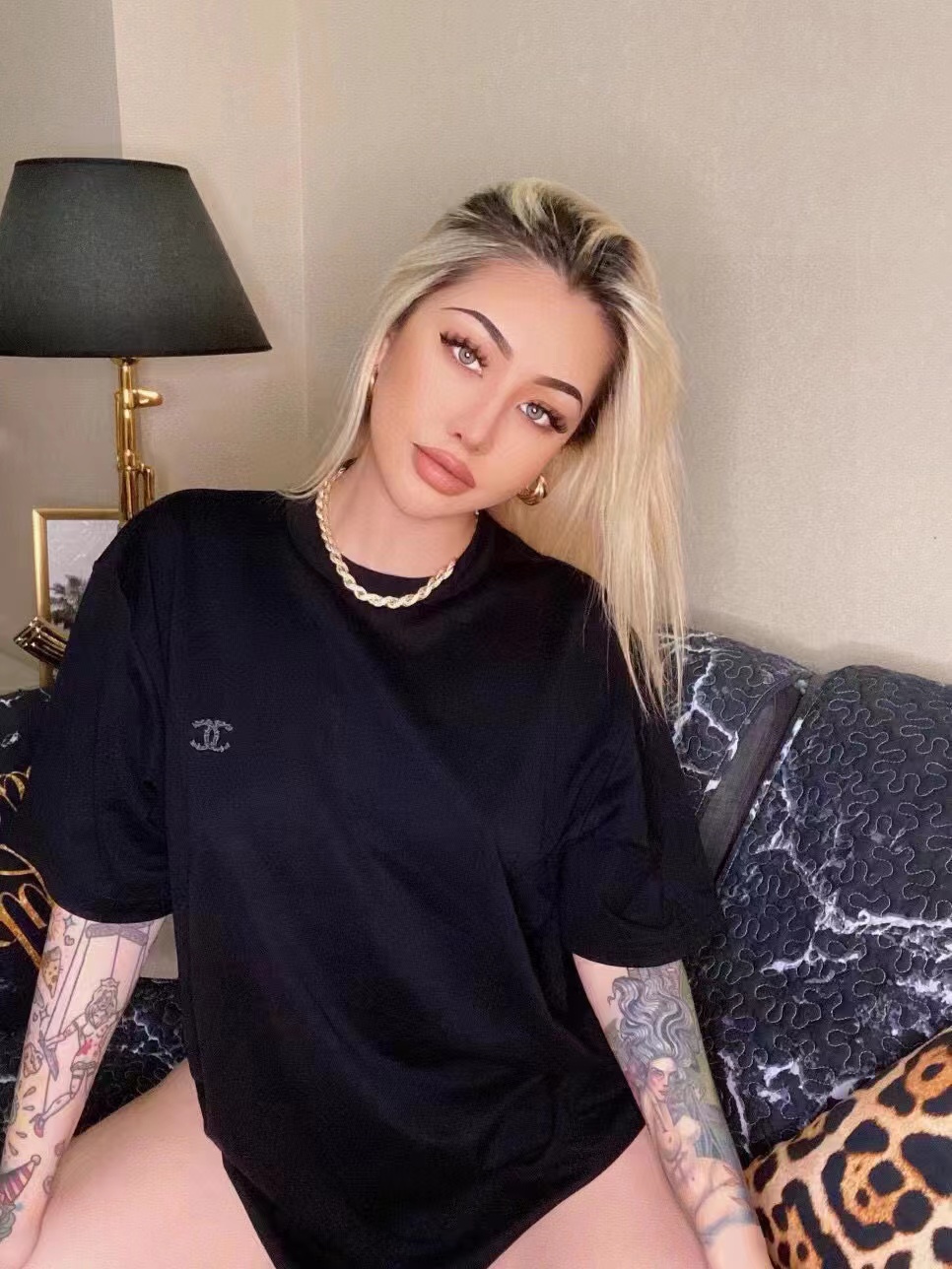 CHANE1 男女兼用 ダブルCロゴ シンプルTシャツ【 50％割引+送料無料】