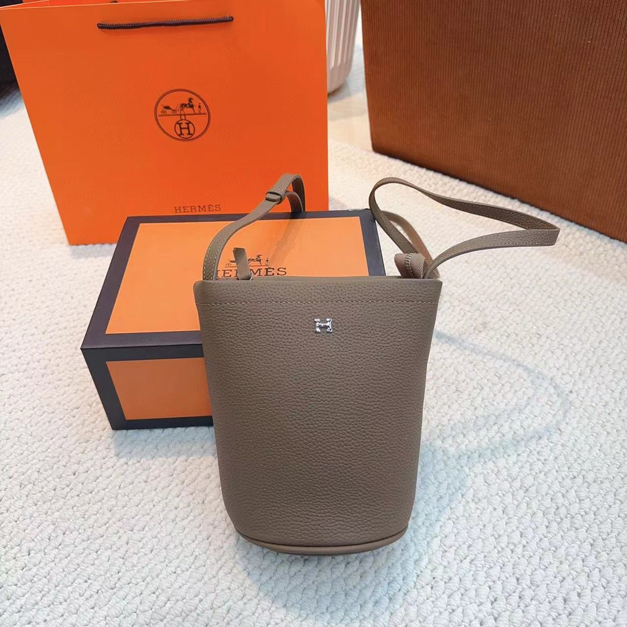 HERME5 牛革携帯電話バッグ【 50％割引+送料無料】