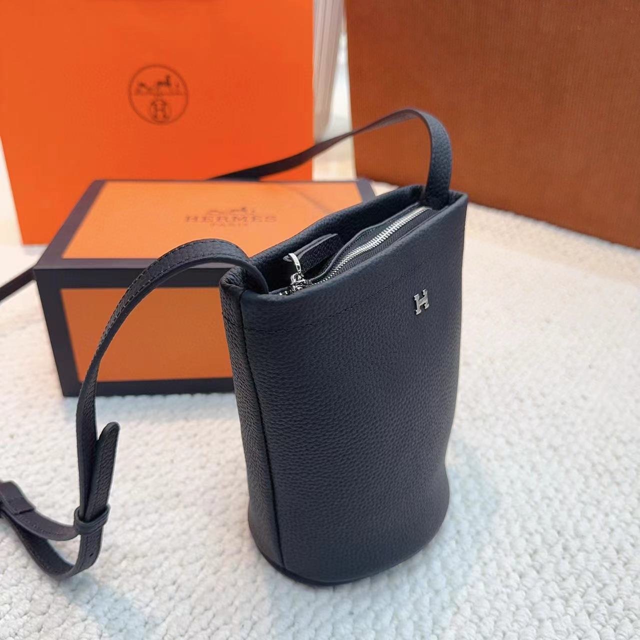 HERME5 牛革携帯電話バッグ【 50％割引+送料無料】