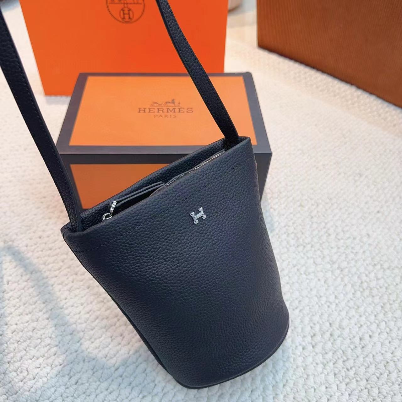 HERME5 牛革携帯電話バッグ【 50％割引+送料無料】