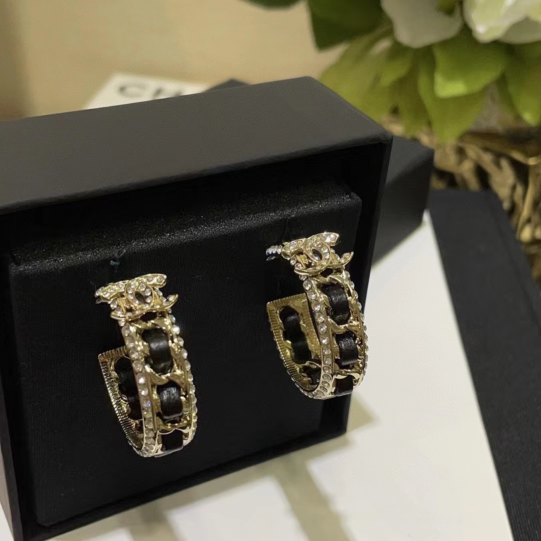 CHANE1 フル ダイヤモンド ダブル C チェーン フープ イヤリング【 50％割引+送料無料】