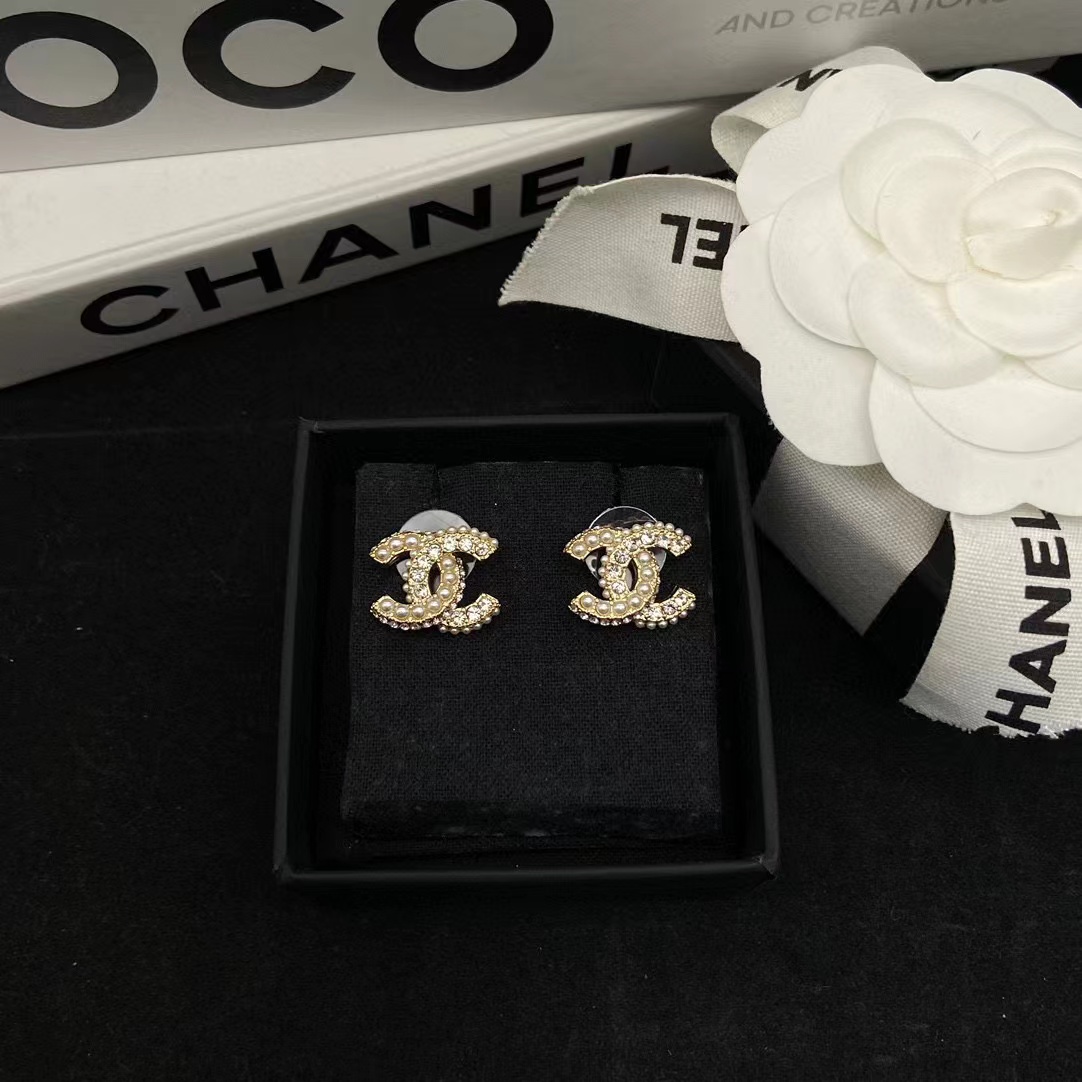 CHANE1 ダブルCパールイヤリング【 50％割引+送料無料】
