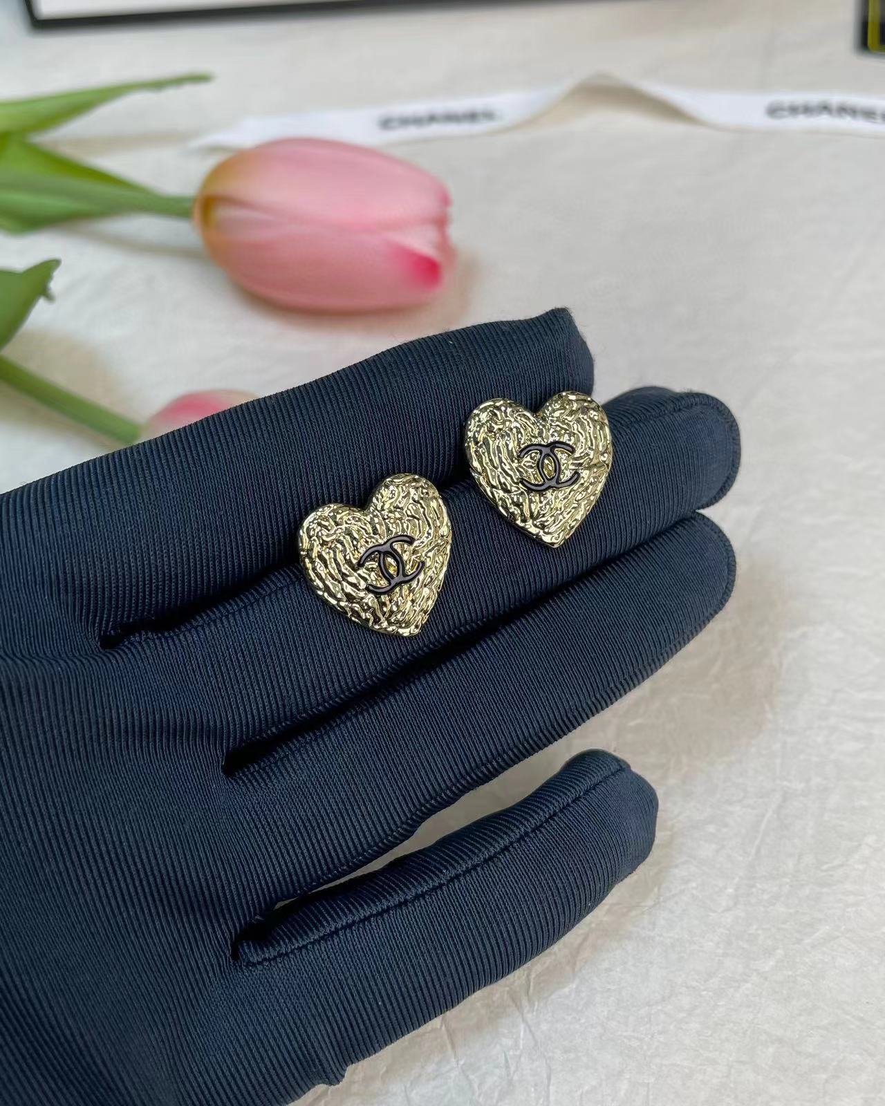 CHANE1 ハート ダブルC ピアス【 50％割引+送料無料】