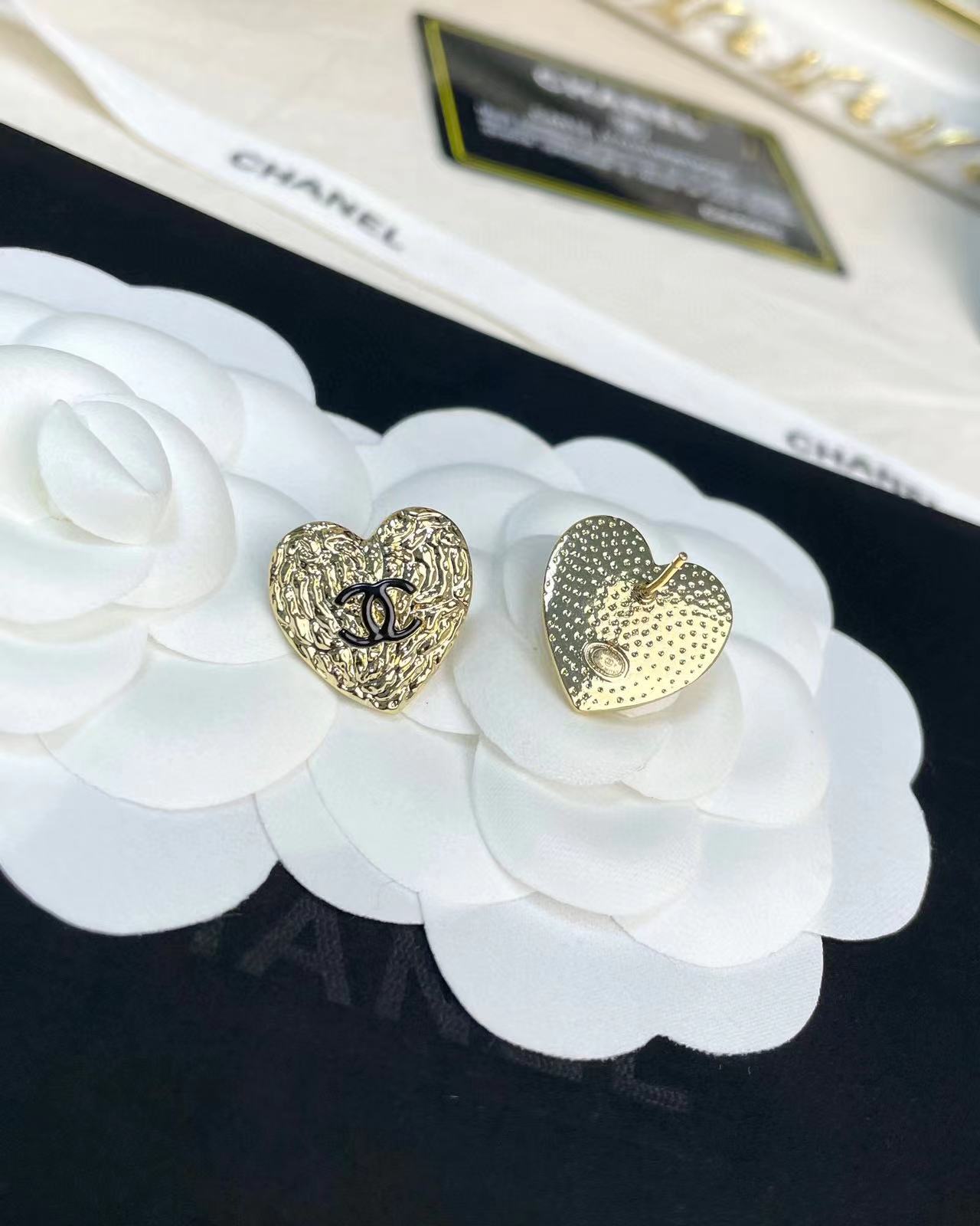 CHANE1 ハート ダブルC ピアス【 50％割引+送料無料】