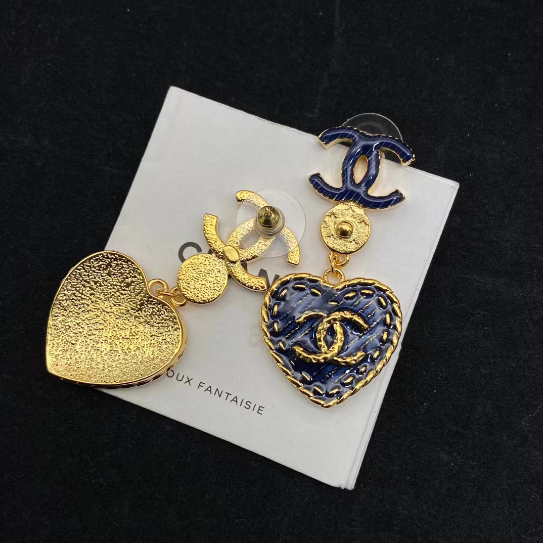 CHANE1 ブルーハート ダブルC スタッドピアス【50％割引+送料無料】
