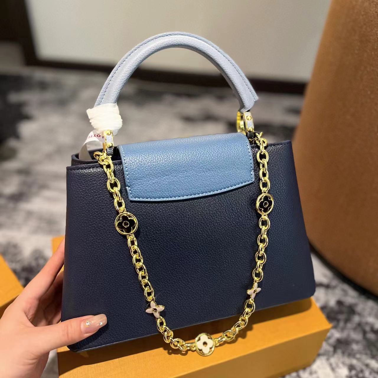 LV Capucines ゴールドバックルハンドバッグ【50％割引+送料無料】