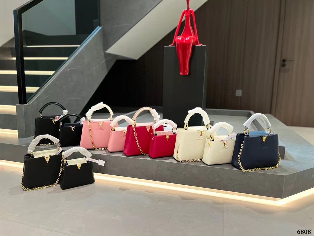 LV Capucines ゴールドバックルハンドバッグ【50％割引+送料無料】