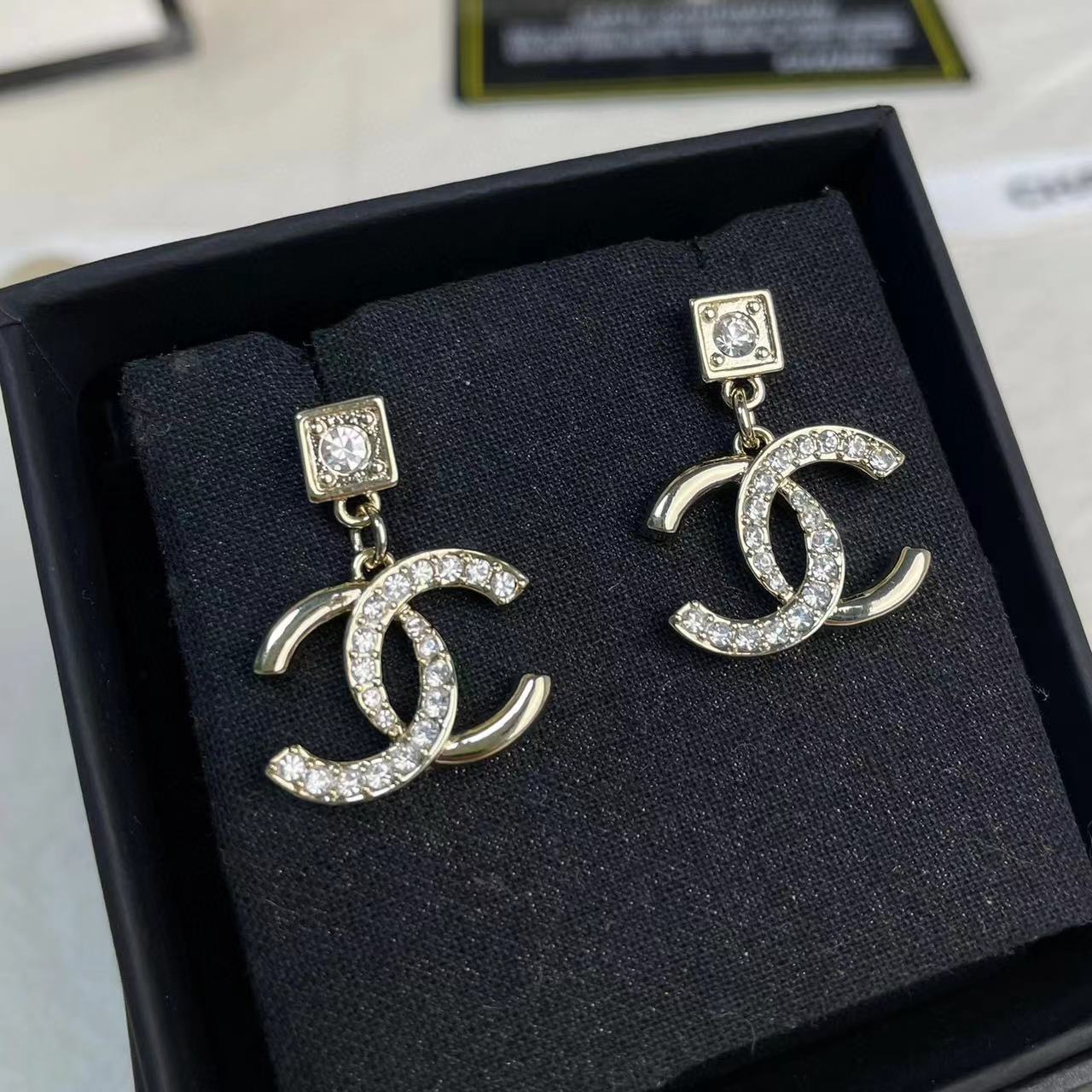 CHANE1 ダブル C ダイヤモンド スタッド ピアス【 50％割引+送料無料】