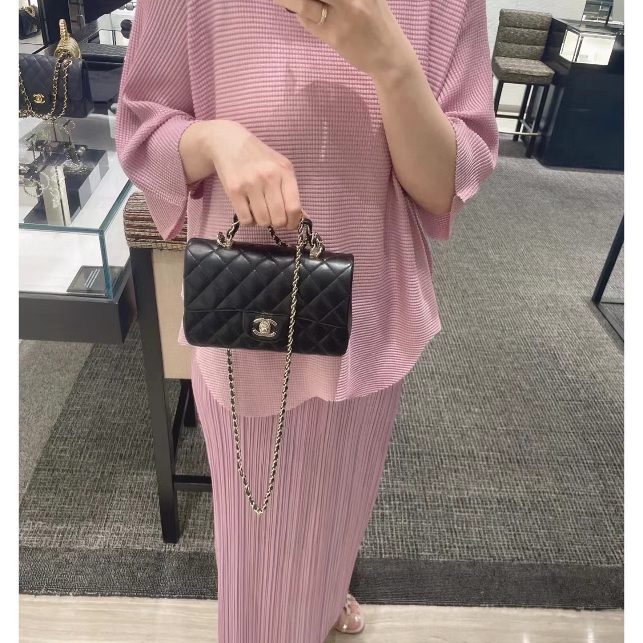 CHANE1 チェーンハンドバッグ【50％割引+送料無料】