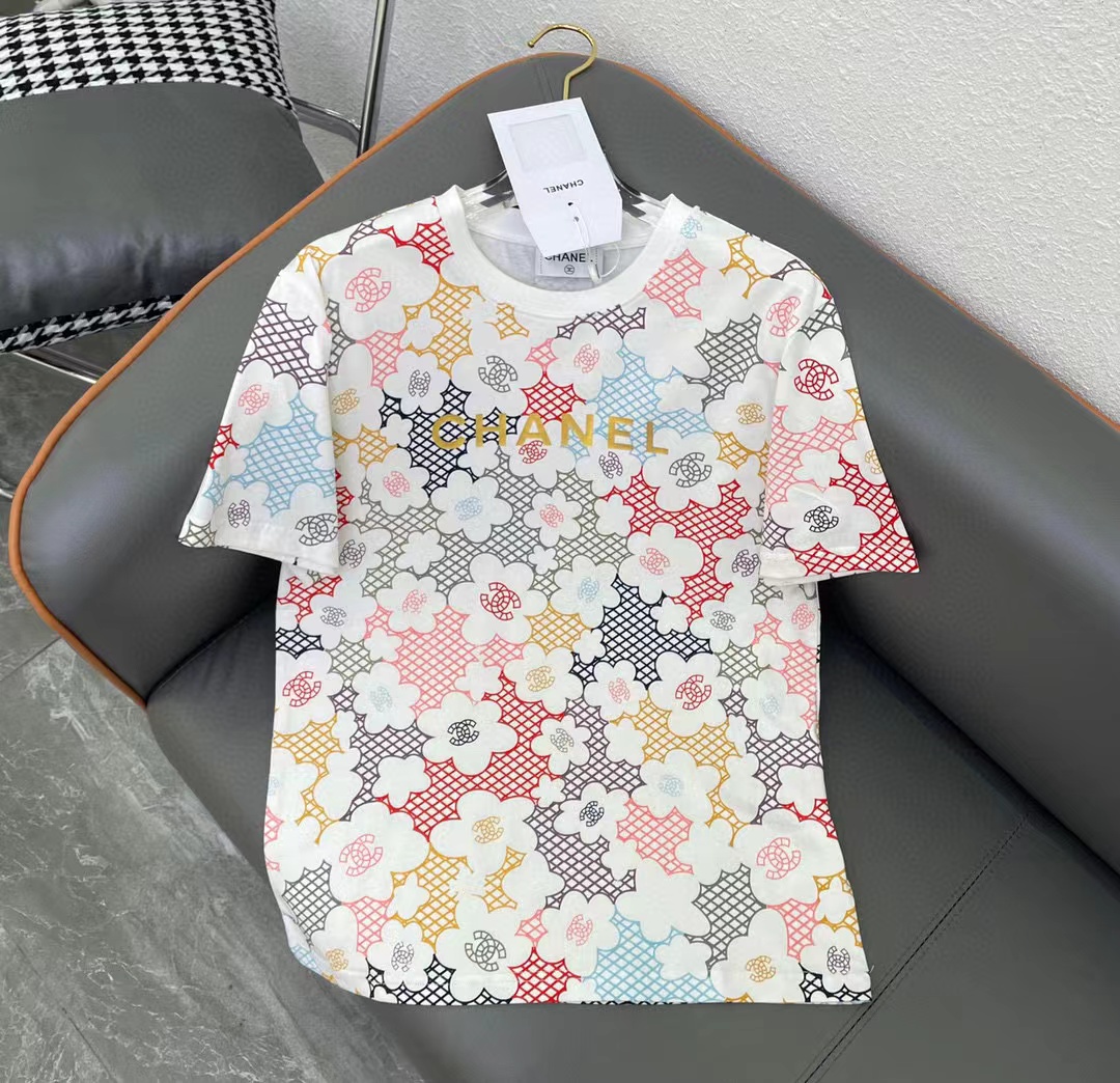 CHANE1 フルロゴプリントTシャツ【50％割引+送料無料】