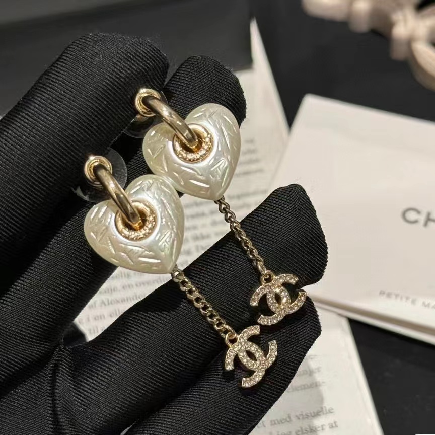 CHANE1 ハートパールピアス【 50％割引+送料無料】