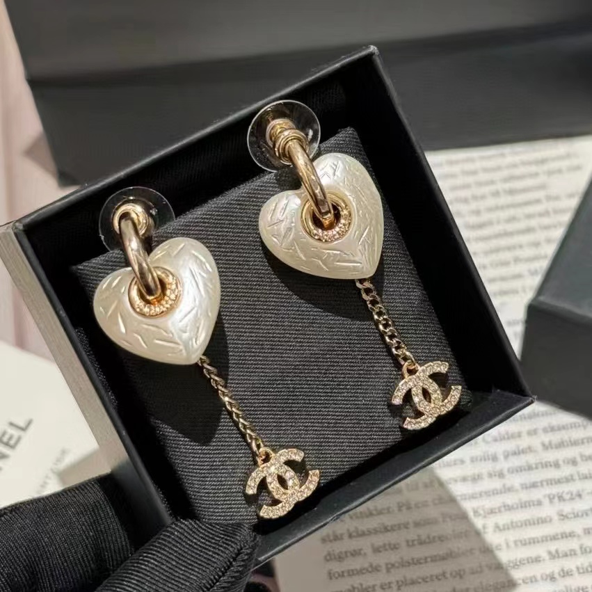 CHANE1 ハートパールピアス【 50％割引+送料無料】