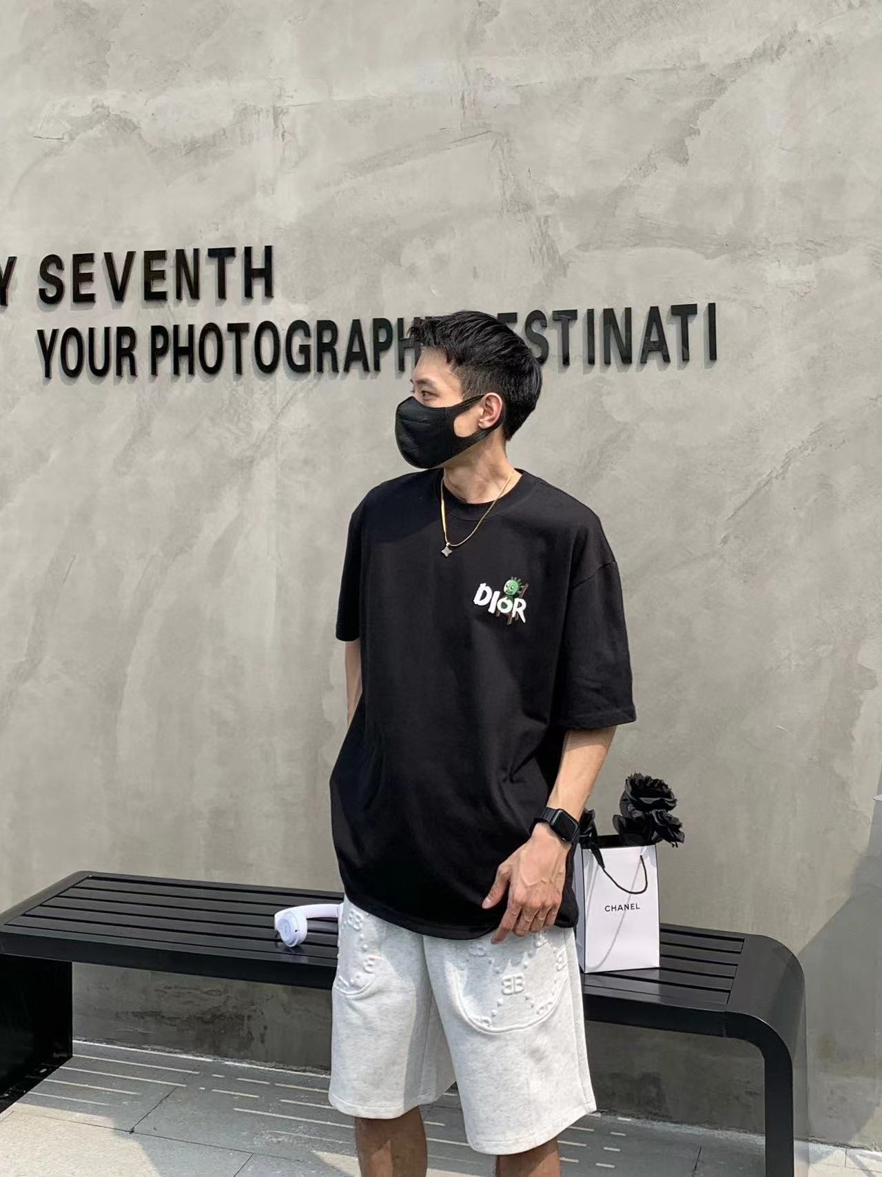 DI0R 手描きグラフィティ メンズ Tシャツ【 50％割引+送料無料】