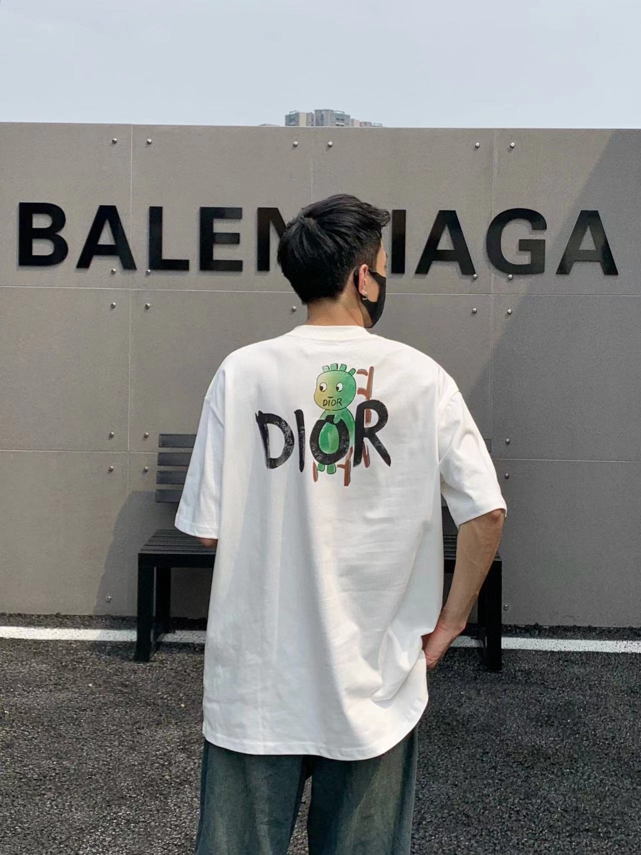 DI0R 手描きグラフィティ メンズ Tシャツ【 50％割引+送料無料】