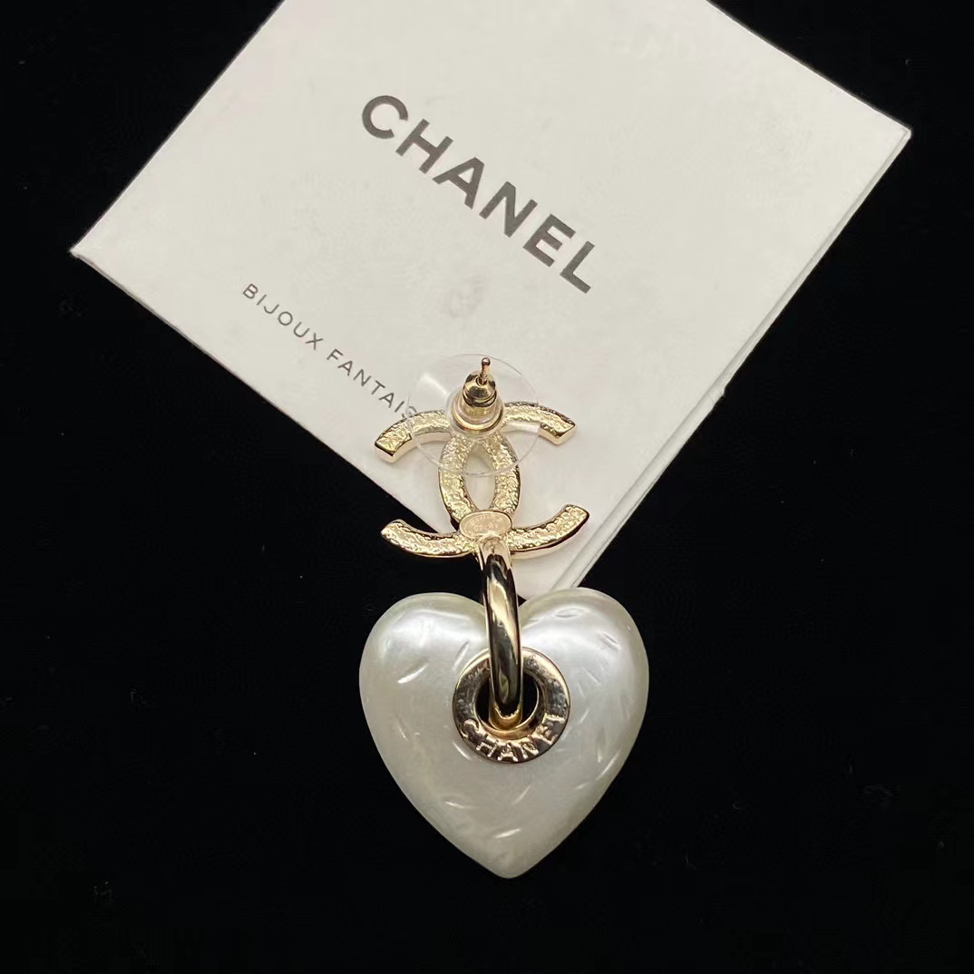 CHANE1 ハート レジン ダブル C スタッド ピアス【 50％割引+送料無料】