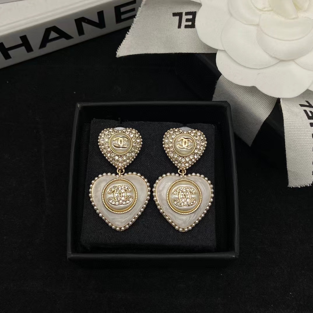 CHANE1 ハート エナメル スタッド ピアス【 50％割引+送料無料】