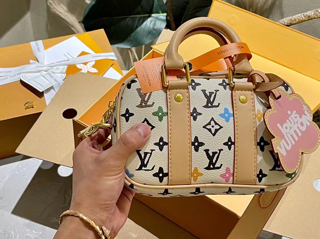 LV 四つ葉のクローバー ハンドバッグ【50％割引+送料無料】