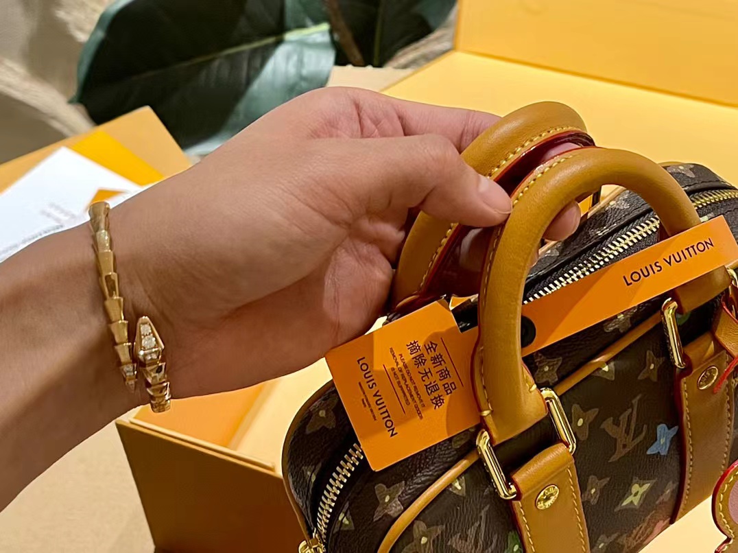 LV 四つ葉のクローバー ハンドバッグ【50％割引+送料無料】