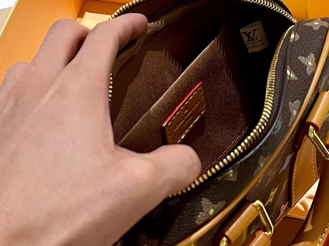 LV 四つ葉のクローバー ハンドバッグ【50％割引+送料無料】