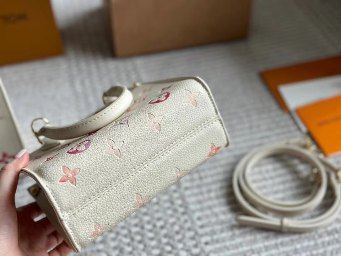 LV onthego ショッピングバッグ【50％割引+送料無料】