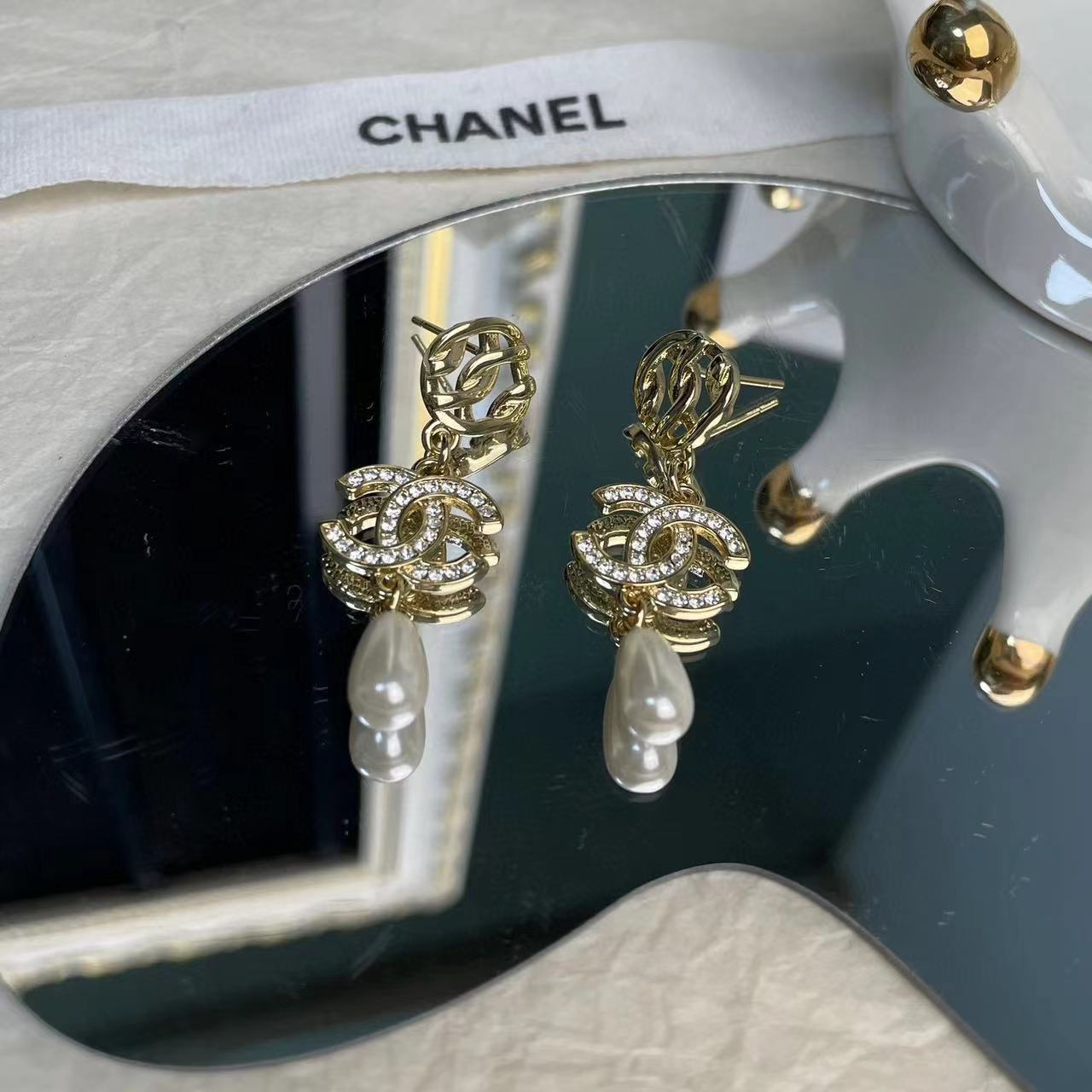 CHANE1 中空ダブル C パール スタッド ピアス【50％割引+送料無料】