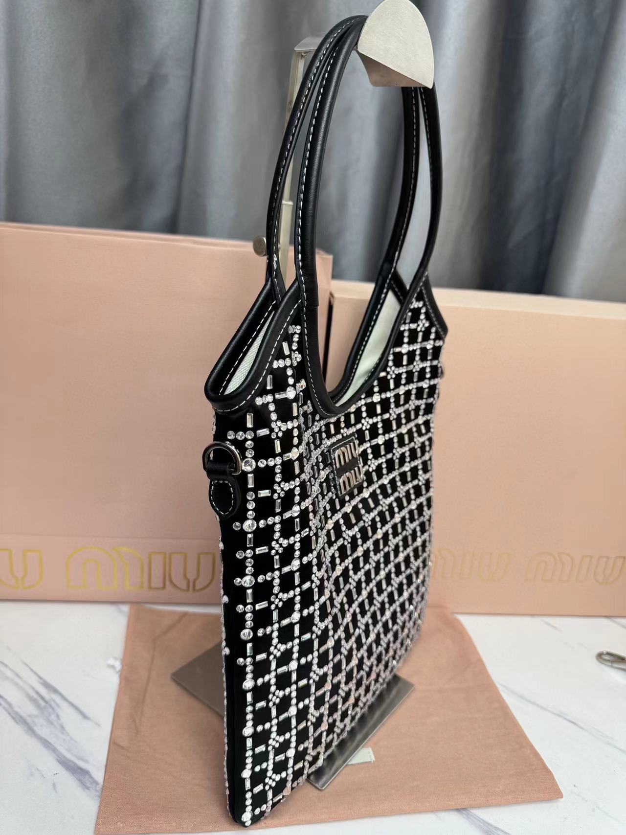 MIUMIU ダイヤモンド ハンドバッグ【50％割引+送料無料】