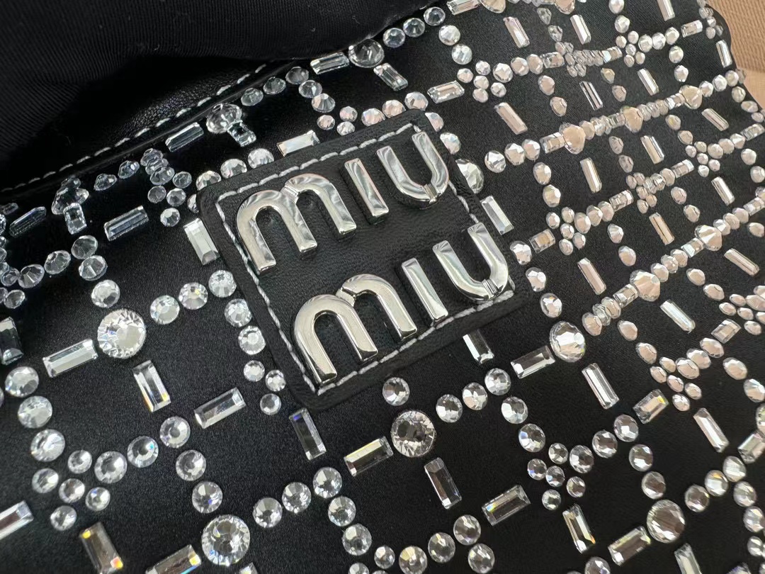 MIUMIU ダイヤモンド ハンドバッグ【50％割引+送料無料】