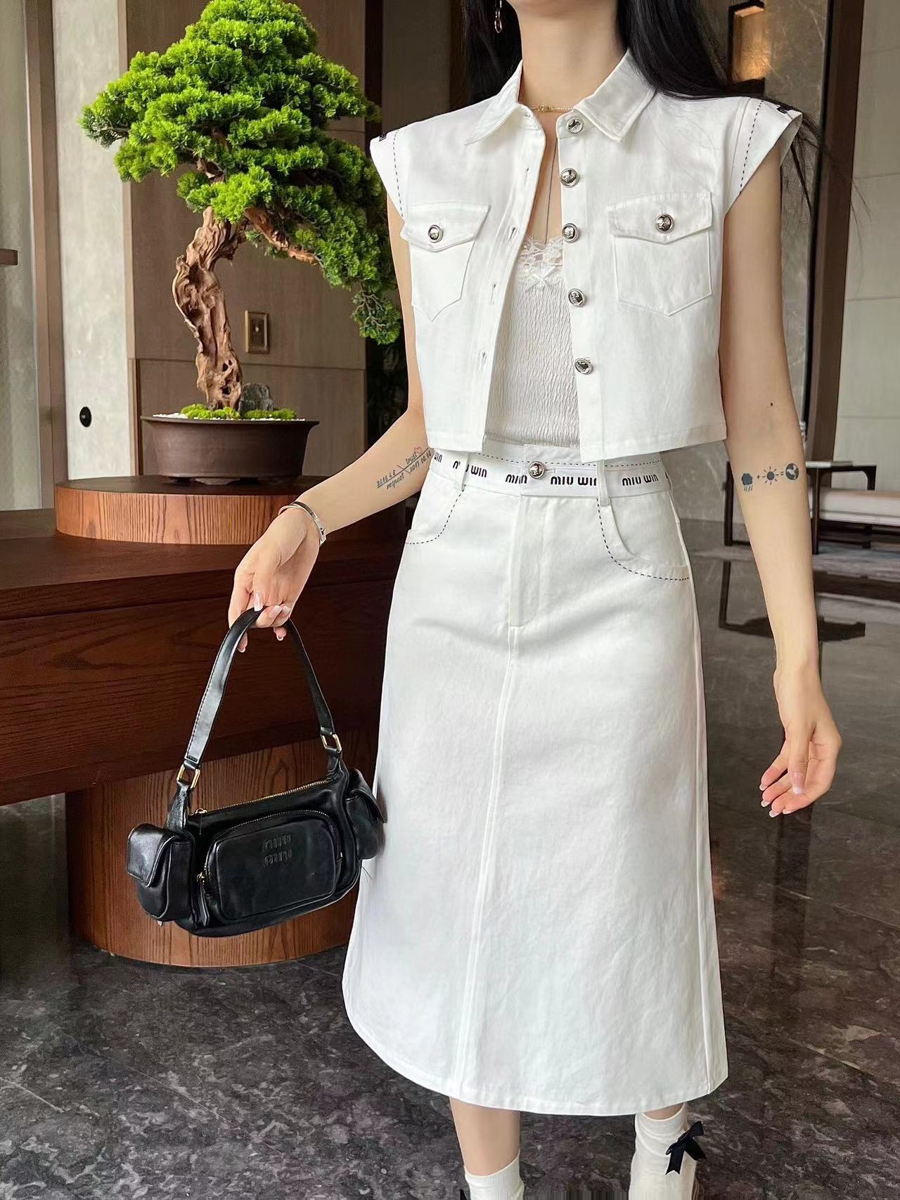 M1UM1U 高級デニムベスト+スカート2点セット【 50％割引+送料無料】