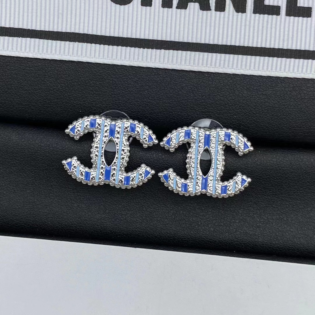 CHANE1 ダブルC スタッドピアス【50％割引+送料無料】