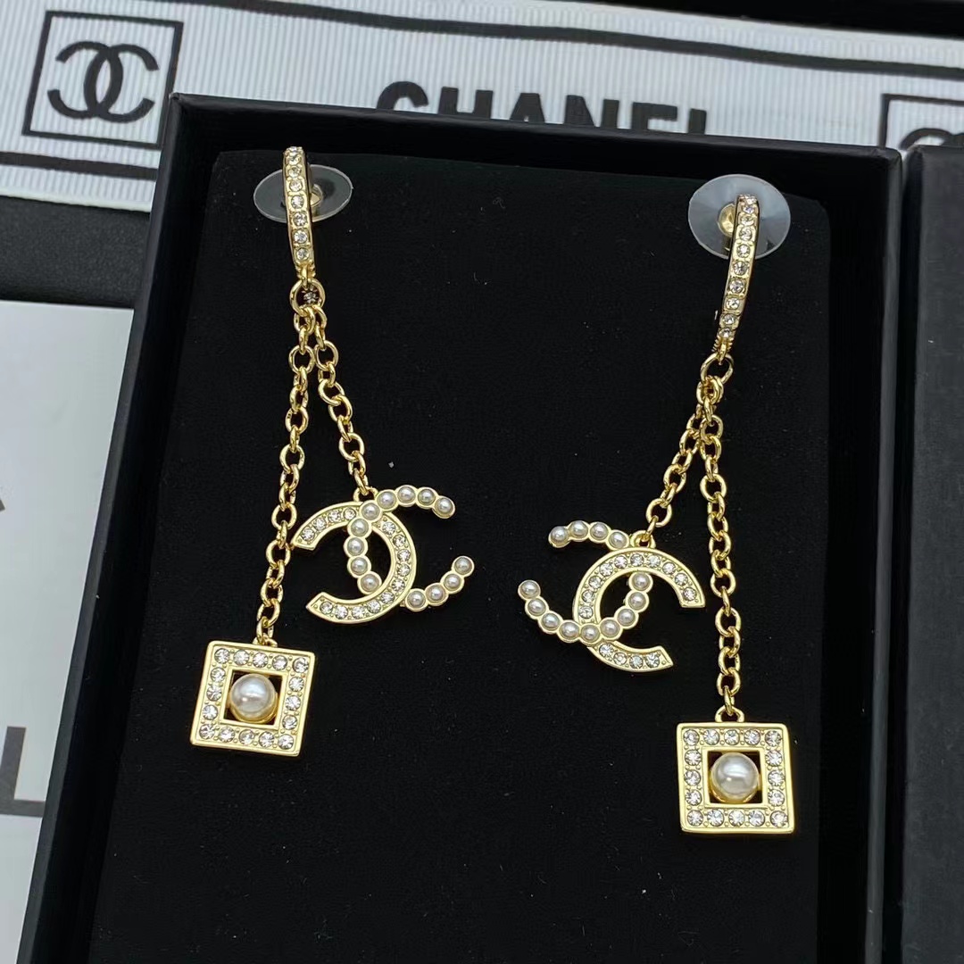 CHANE1 スクエアパールスタッドピアス【50％割引+送料無料】
