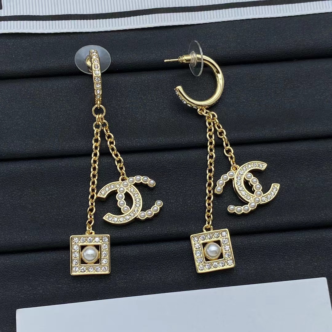 CHANE1 スクエアパールスタッドピアス【50％割引+送料無料】