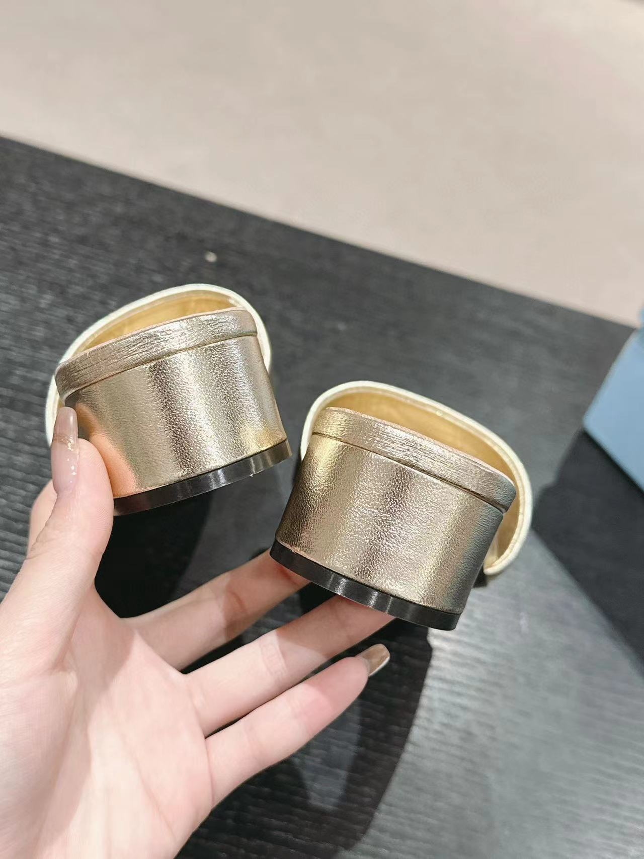 PR4DA 高品質トライアングルロゴハイヒールスリッパ【50％割引+送料無料】