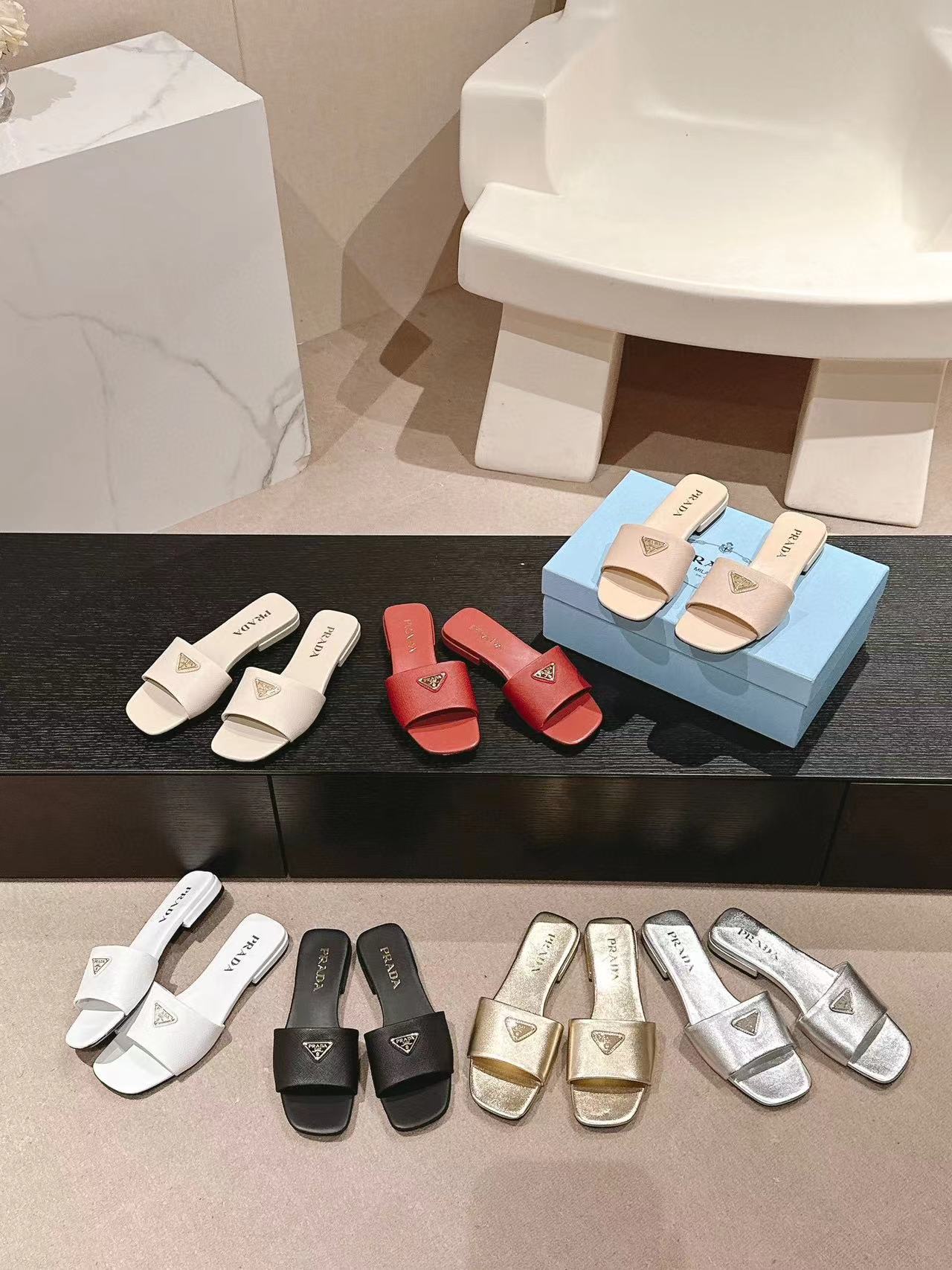 PR4DA 高品質三角ロゴスリッパ【50％割引+送料無料】