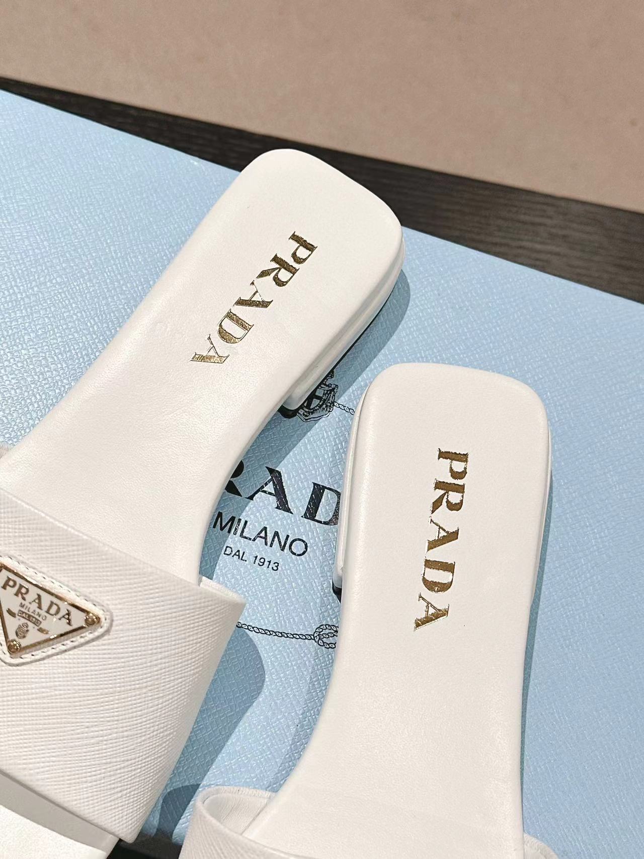 PR4DA 高品質三角ロゴスリッパ【50％割引+送料無料】