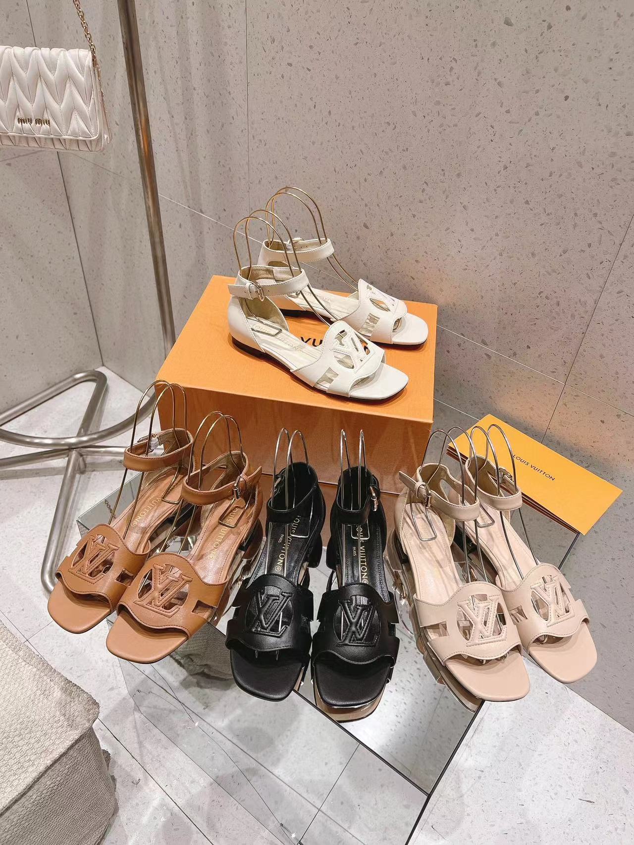 LV高品質中空フラットサンダル【50％割引+送料無料】