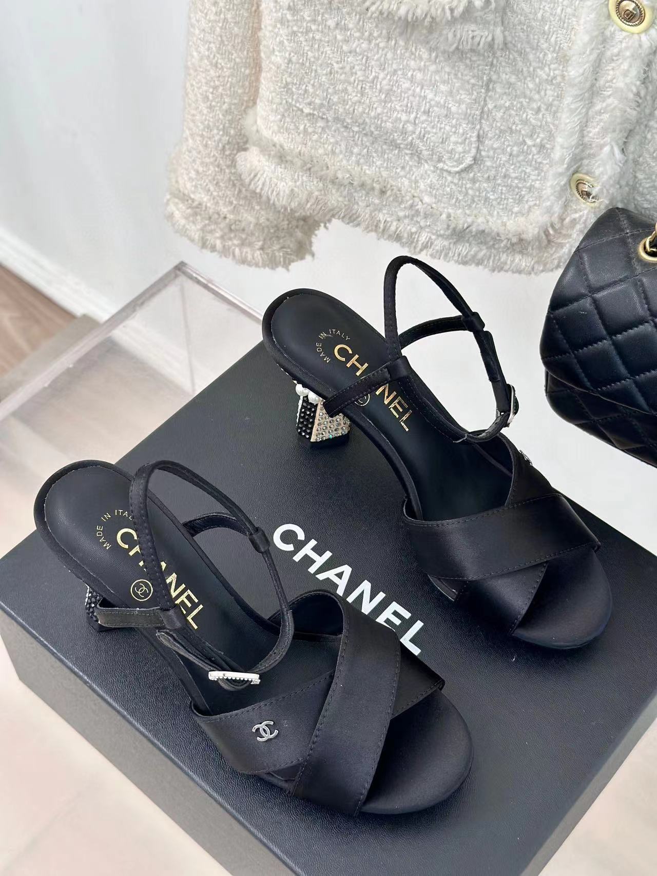 CHANE1 高品質ラインストーンパールハイヒールサンダル【50％割引+送料無料】