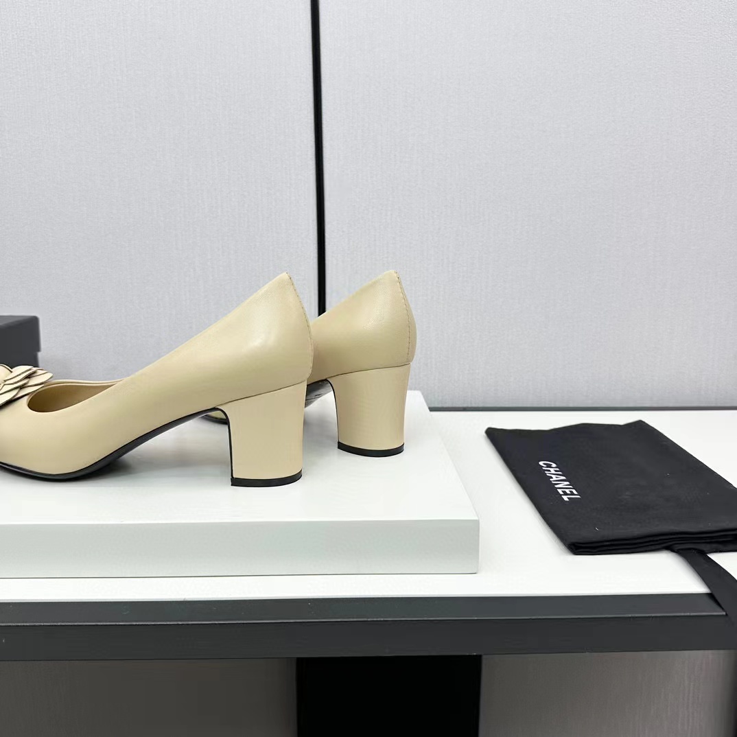 CHANE1 高品質カメリアハイヒール【50％割引+送料無料】