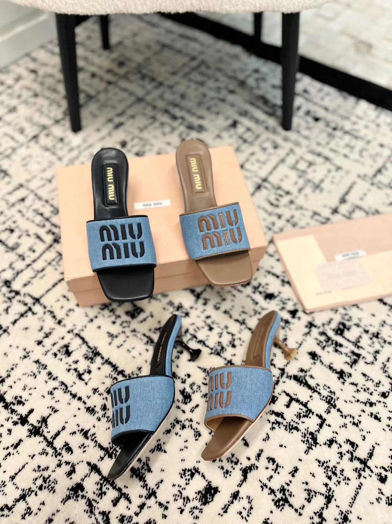 M1UM1U 高品質デニムハイヒールハーフスリッパ【50％割引+送料無料】