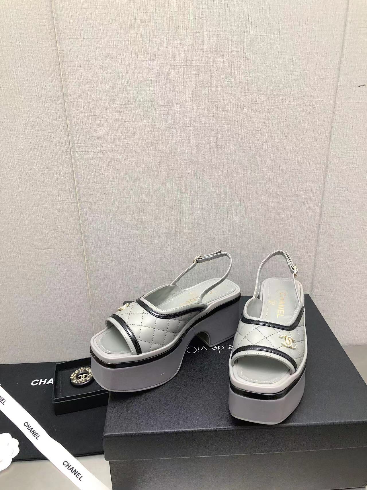 CHANE1 高品質シープスキンプラットフォームサンダル【50％割引+送料無料】