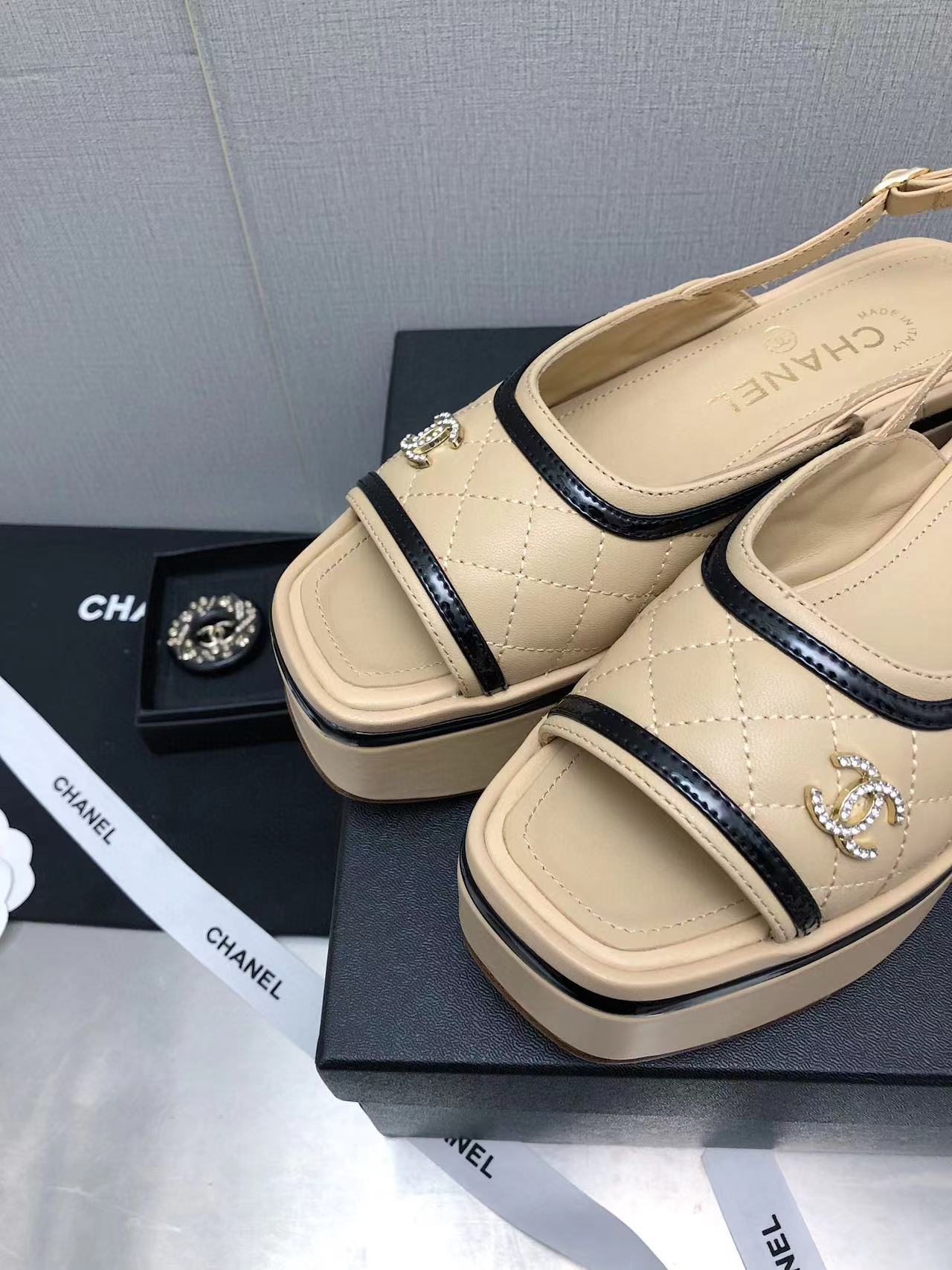CHANE1 高品質シープスキンプラットフォームサンダル【50％割引+送料無料】