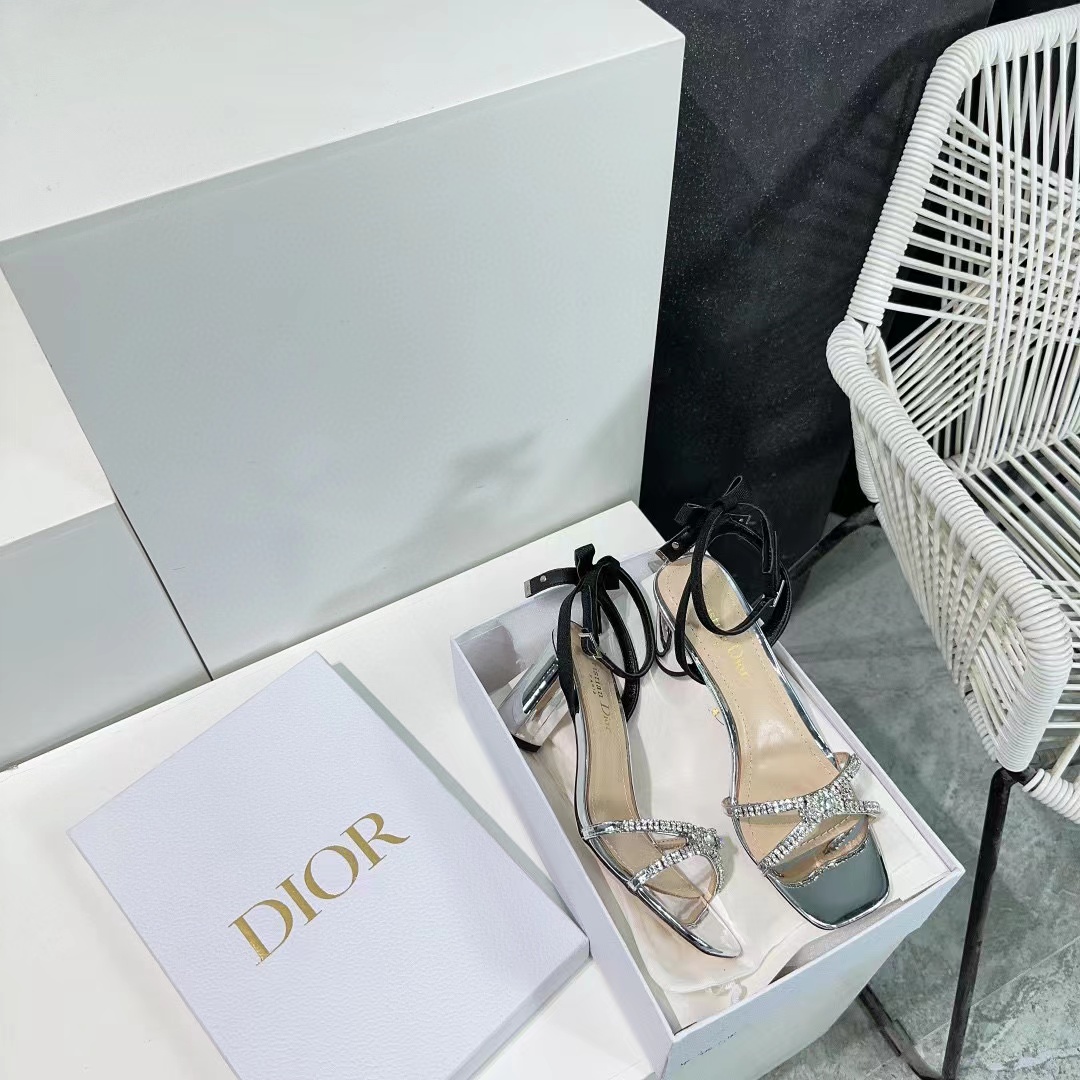 DI0R 高品質ボウクリスタルダイヤモンドハイヒールサンダル【50％割引+送料無料】