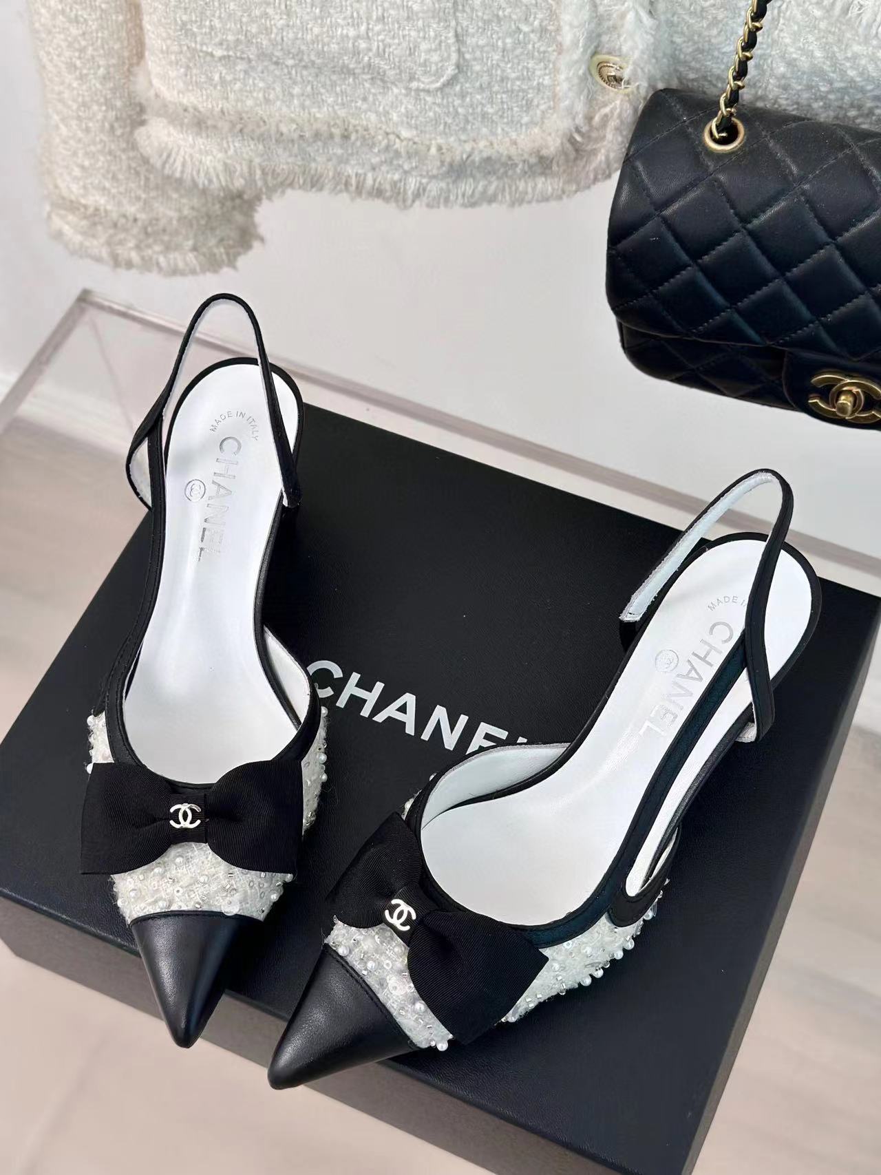 CHANE1高品質リボン ポインテッドトゥ チャンキーヒール サンダル【50％割引+送料無料】