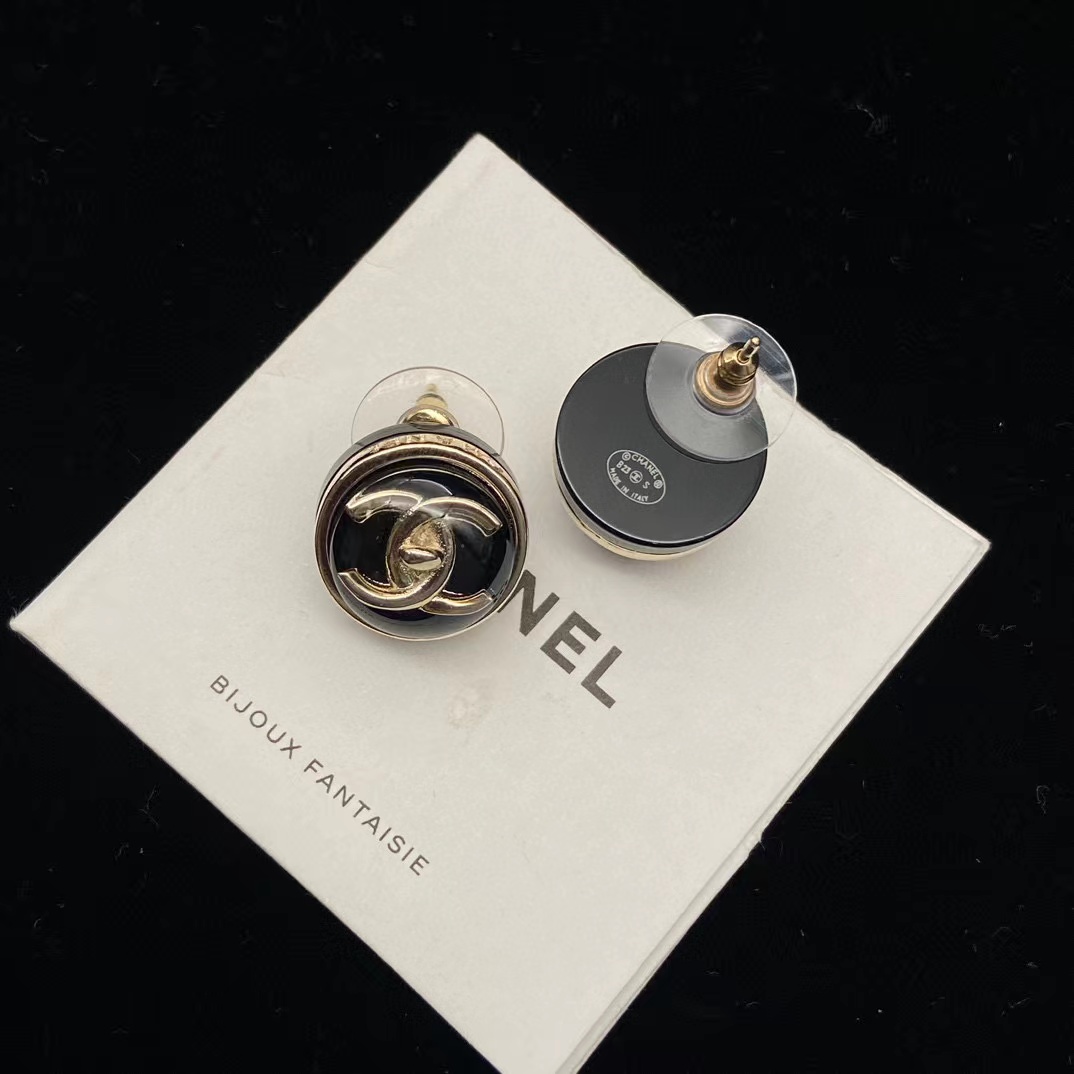 CHANE1 ダブルC シンプルピアス【50％割引+送料無料】