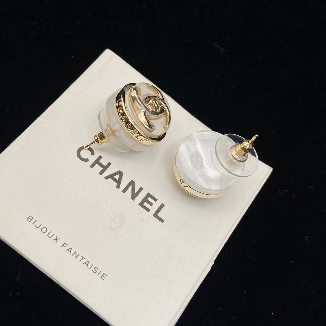 CHANE1 ダブルC シンプルピアス【50％割引+送料無料】