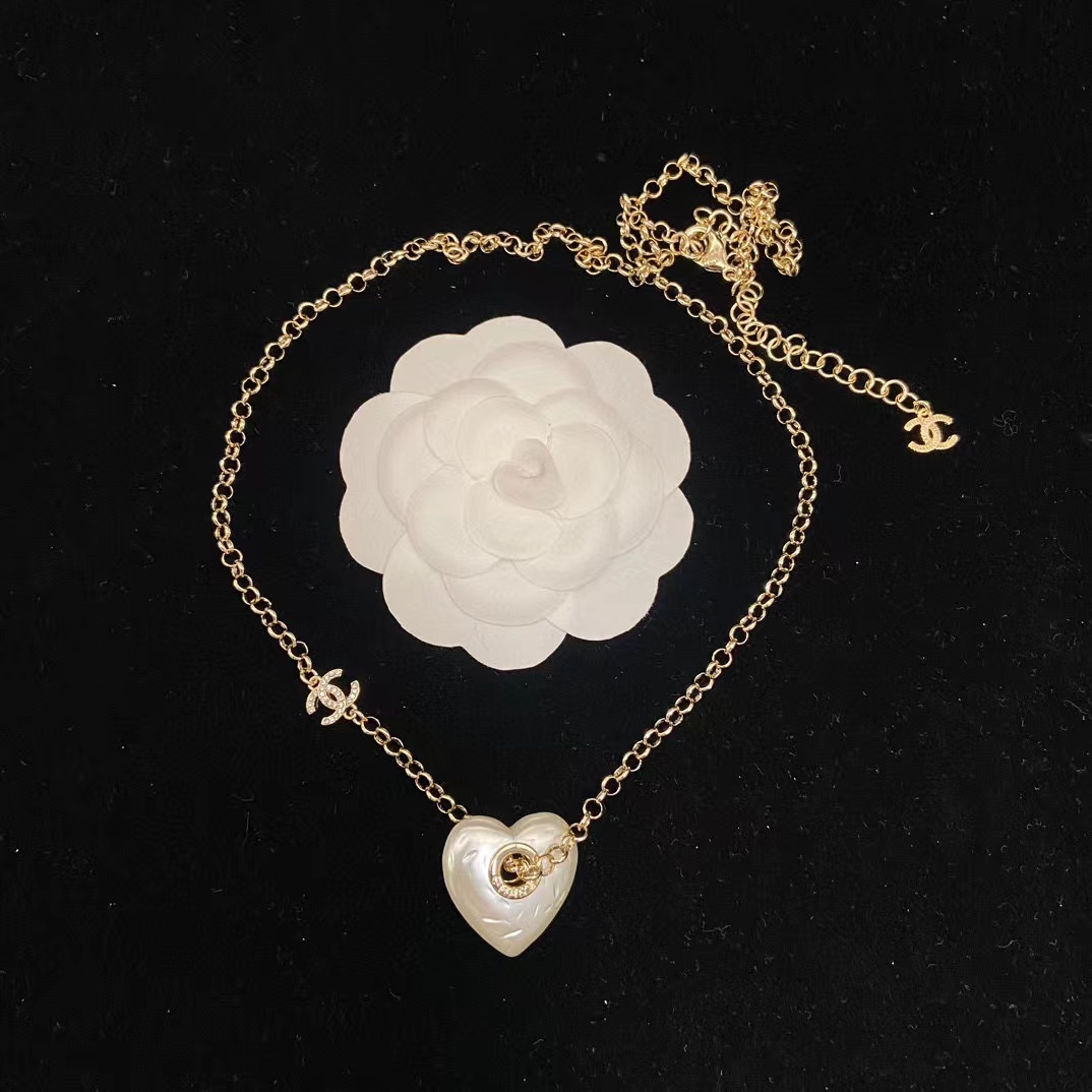 CHANE1 ダブルC ハート ネックレス【50％割引+送料無料】