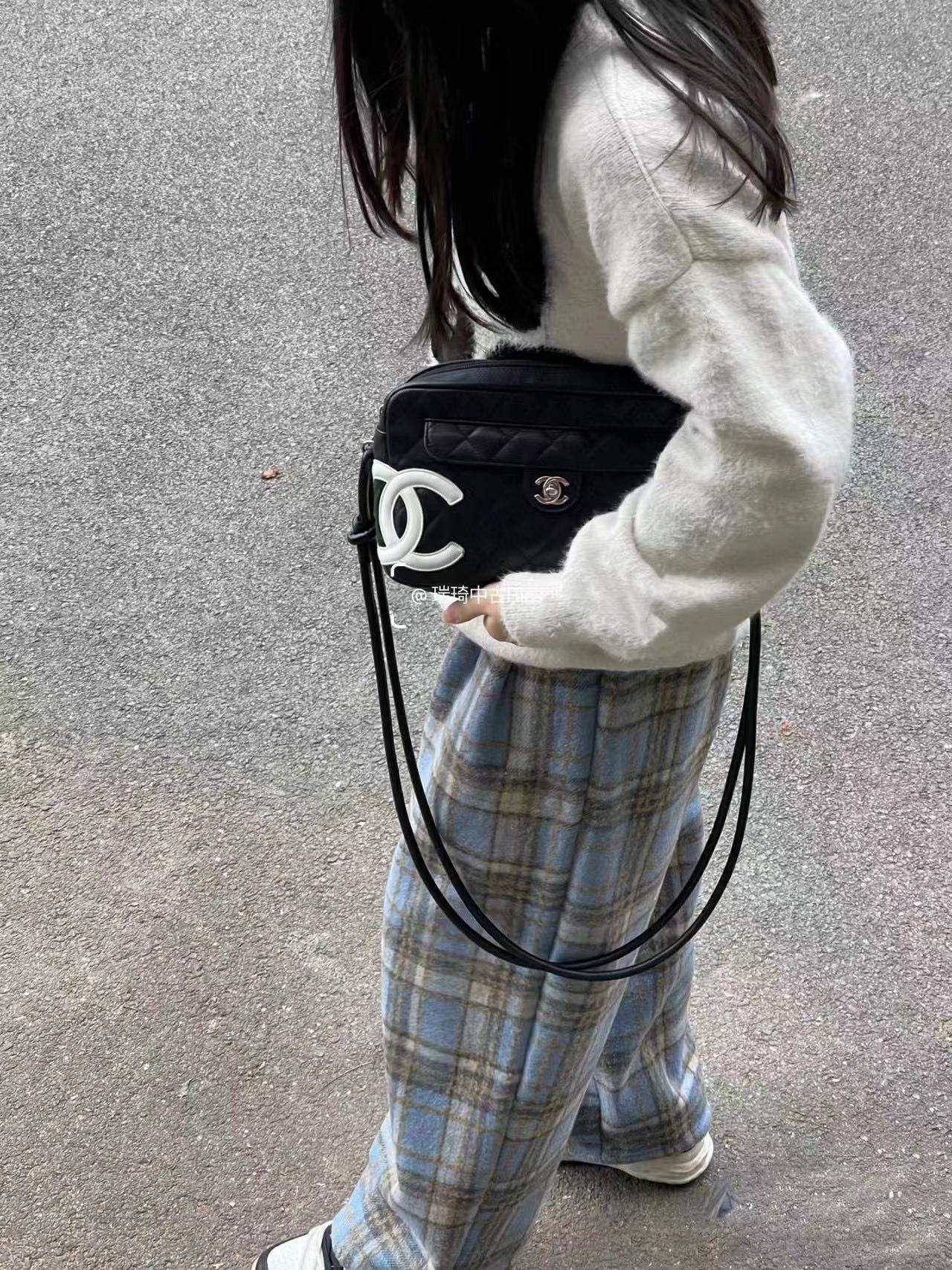 CHANE1 白黒カラーマッチングカメラバッグ【50％割引+送料無料】