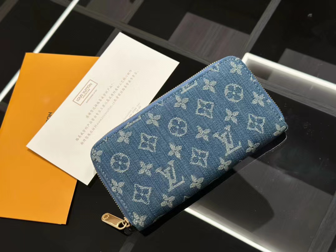 【LV  】コンビネーション3点セット【50％割引+送料無料】112